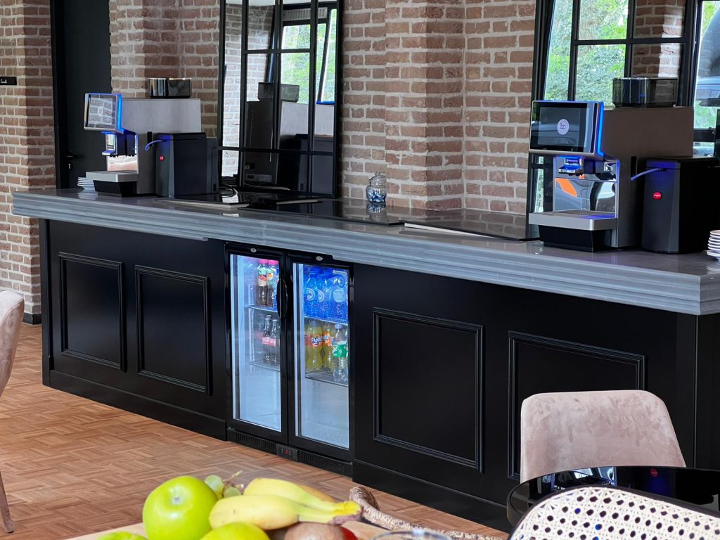 Koffiemachines op balie