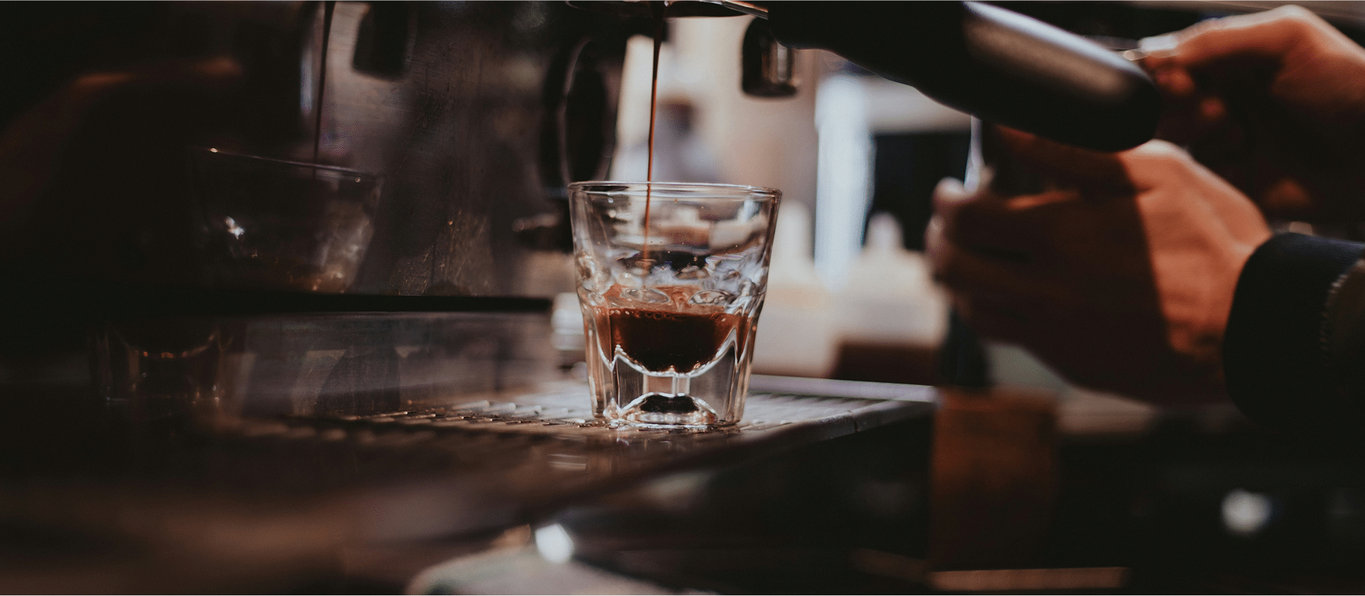 Koffie in de showroom: verkoop stimuleren met geur en smaak